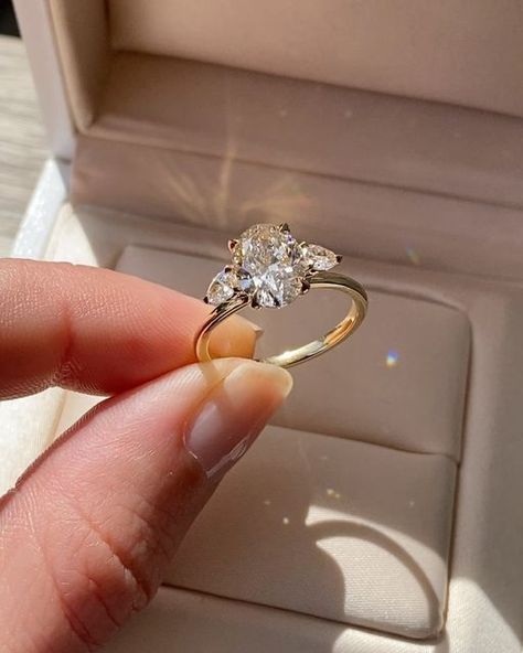 Engagement Rings Romantic, Dream Wedding Ring, Three Stone Diamond Ring, 3 Stone Rings, Champagne Diamond, Pear Diamond, Moissanite Rings, Rings For Her, Moissanite Diamonds