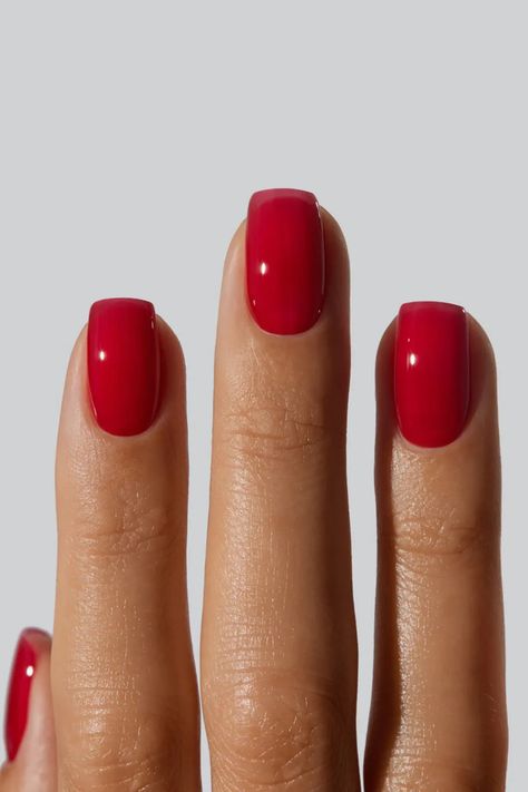 The Pomegranate Manicure Is Late Summer's Boldest Shade | Vogue New Nail Trends, Nails Aesthetic, Uv Gel Nail Polish, New Nail, Top Nail, The Fruit, Mani Pedi, Uv Gel, Nail Trends