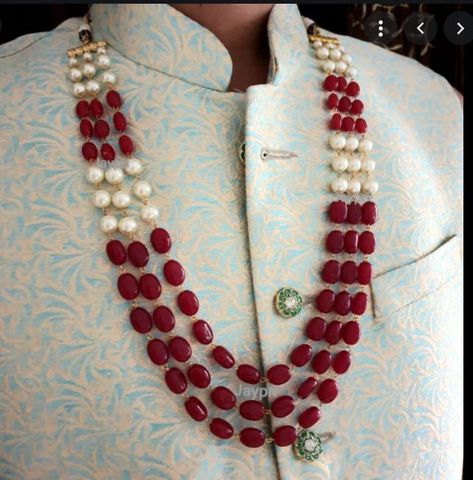 Mala For Groom, Ruby Necklace Indian, Red Sherwani, Bridal Jewelry Sets Brides, Bridal Pendant, Gold Bangle Set, Groom Accessories, Antique Jewellery Designs, Gold Jewelry Simple Necklace