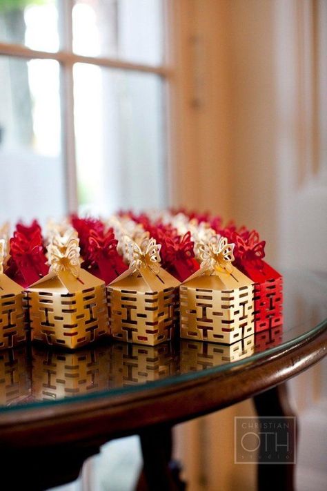 Asian Party Decorations, Asian Wedding Favors, Chinese Wedding Favors, Chinese Wedding Tea Ceremony, Tea Ceremony Wedding, Chinese Wedding Decor, Chinese Party, Plan Checklist, Asian Party