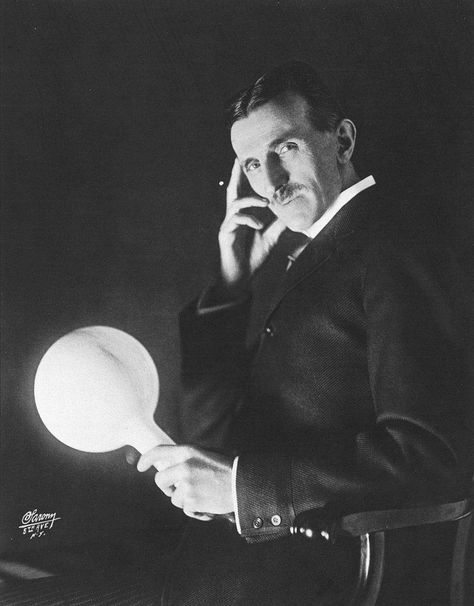 Nikola Tesla Wireless Light Bulb, Tesla Inventions, Nicolas Tesla, Tesla Coil, Vintage Suit, Rudyard Kipling, Child Of Light, Robert Louis Stevenson, Tesla S