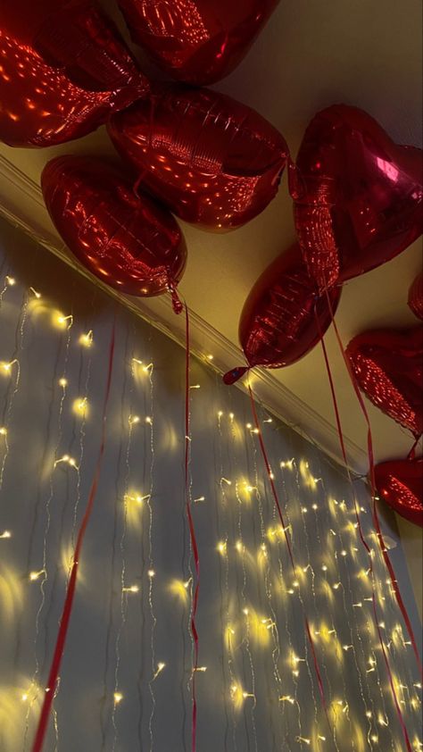 Red Aesthetic Birthday, Birthday Balloons Aesthetic, Red Party Ideas, Pink Heart Balloons, Red Birthday Party, Love Animation Wallpaper, Birthday Frames, Red Decor, 17th Birthday