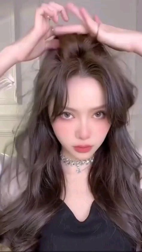 Mekap Mata, Hair Style Korea, Mode Tips, Makeover Bedroom, Kawaii Hairstyles, Hair Tips Video, Hair Tutorials Easy, Peinados Fáciles Para Cabello Corto, Shot Hair Styles