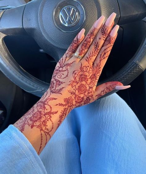 Cute Henna Designs, Cute Henna Tattoos, Henna Style Tattoos, Brown Henna, Red Henna, Henna Nails, Henna Inspired Tattoos, Cute Henna, Henna Tattoo Hand