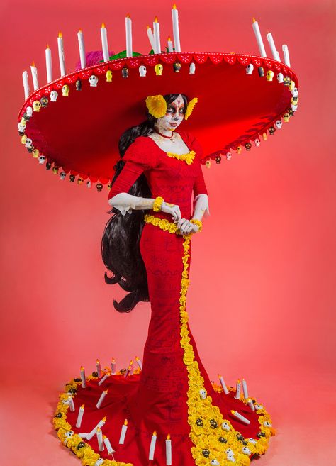 La Muerte (The Book of Life) #Cosplay at Aniventure 2015. Maria Book Of Life Costume, Book Of Life Cosplay, La Muerte Book Of Life, Book Of Life La Muerte, Book Of Life Costume, Life Costume, The Book Of Life, Bride Costume, Pretty Halloween