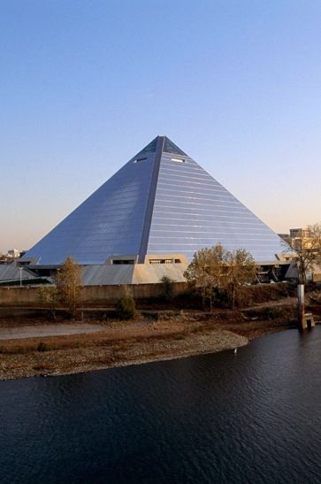 My hometown, Memphis, TN! Memphis Tennessee Aesthetic, Memphis Pyramid, Memphis Tennessee Skyline Art, The Memphis Group, Memphis Skyline, Visit Usa, Memphis Tennessee, Memphis Tn, Birdhouse