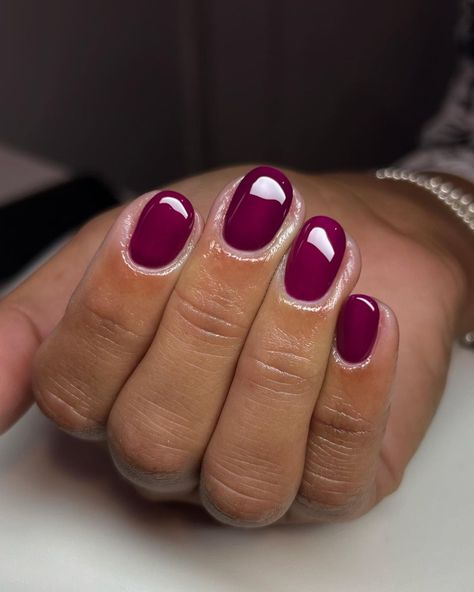 Coloured Nails, Berry Nails, Plain Nails, Elegant Nails, Purple Nails, The Deep, Red Purple, Short Nails, Natural Nails