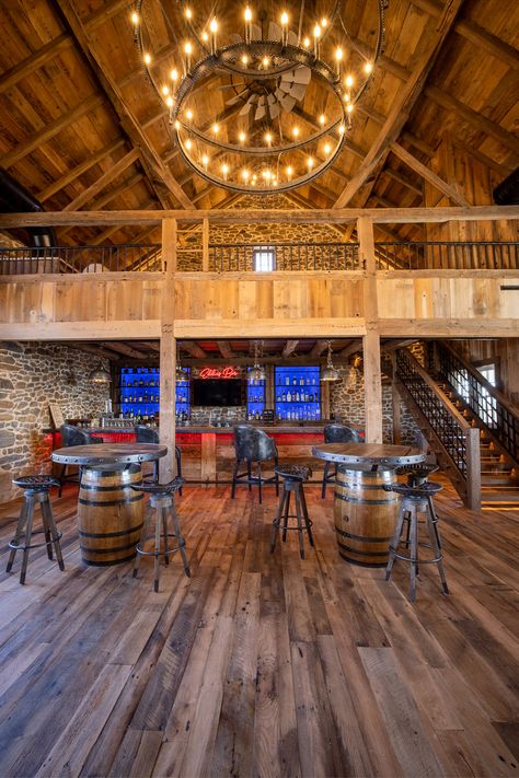 Outside Shop Ideas, Party Building Ideas, Barn Entertaining Space, Barndominium Bar, Barn Hangout Ideas, Country Bar Ideas, Barn Renovation Ideas, Country Bar Aesthetic, Pole Barn Bar