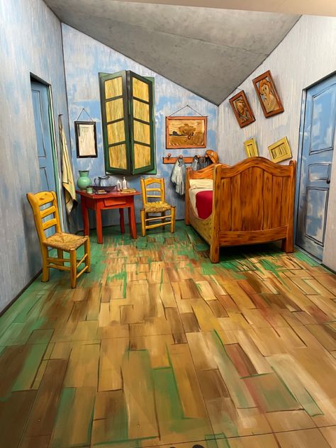 Bedroom In Arles Vincent Van Gogh, Munch Art, Bedroom In Arles, Painter Painting, 11th Grade, Miniature Rooms, Art Van, Homeschool Art, Vincent Van