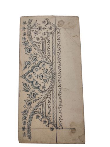 Beautiful Paisley design hand painted on old paper - 1314 Textile old print design beautiful floral indian design art Antique Vintage design floral painting Size " 8 x 7 " Inches Indian Textile Design, Indian Textiles, Embroidery Motifs, Border Pattern, Art Antique, Paisley Design, Old Paper, Indian Design, Design Floral