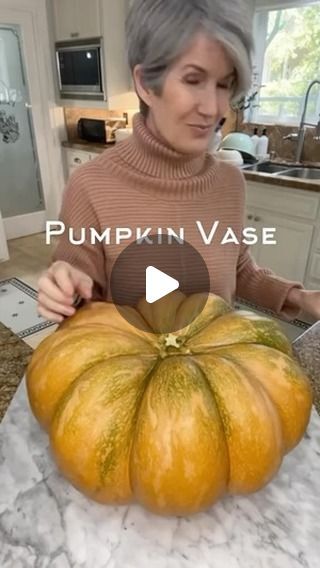 Home decor on Instagram: "How to use your pumpkin as a floral vase!Even if you’ve never tried this" Pumpkin Vase, Pumpkin Centerpieces, Floral Vase, How To Use, Diy Home Decor, Home Diy, Vase, Floral, On Instagram