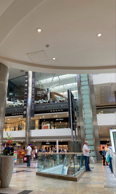 Bluewater Shopping, Trafford Centre, Arab Beauty, Shopping Centre, 13th Birthday, Shopping Center, Southampton, Bucket List, England