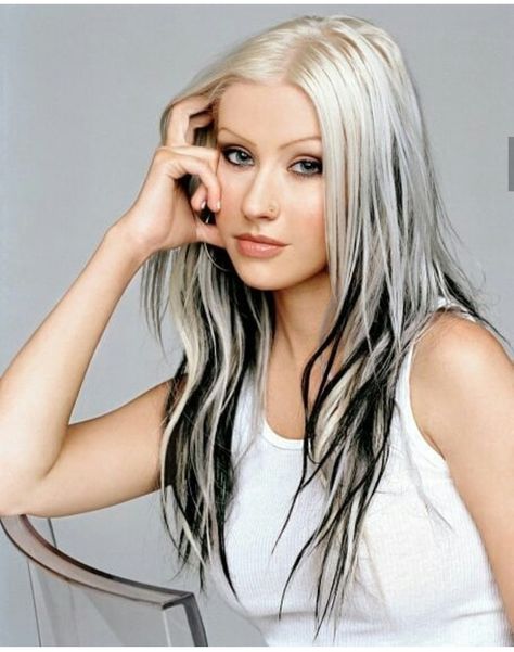 Christina Aguilera Black Hair, Christina Aguilera Hair, Skunk Hair, Hair Color Streaks, Hair Images, Hair Inspo Color, Christina Aguilera, Grunge Hair, Dream Hair