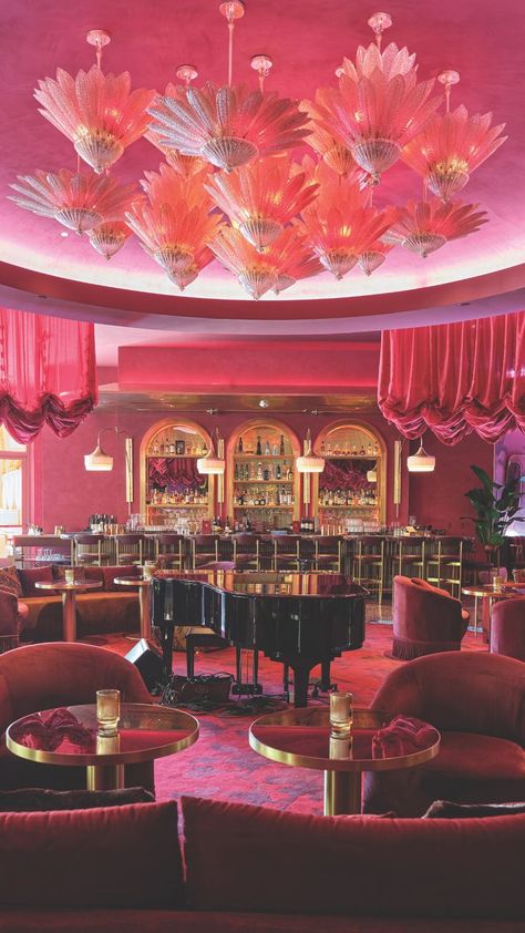 Rouge Room. Barbie Hotel, 70s Elvis, Under The Stars Wedding, Las Vegas Bars, Vegas Bars, Lounge Aesthetic, Flirtini, Las Vegas Travel Guide, Old Las Vegas