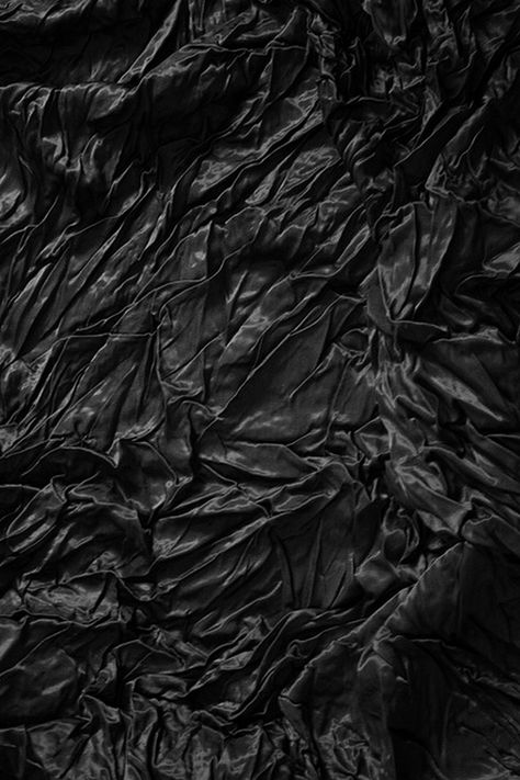 I AM A DREAMER Raven Color, Wrinkled Fabric, Wallpaper Texture, Desain Editorial, Collage Vintage, Black Textures, Photo Images, Surface Textures, Black & White