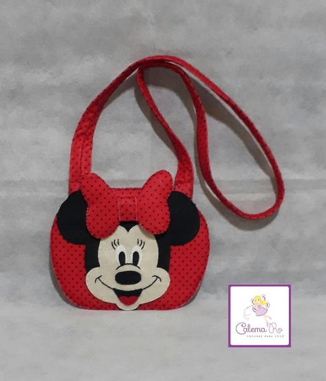 Bolsa Minnie com molde para impressão - Como Fazer Handbag Sewing Patterns, Bag Pattern Free, Diy Bags Purses, Girls Purse, Online Blog, Jeans Diy, Minnie Ears, Baby Boots