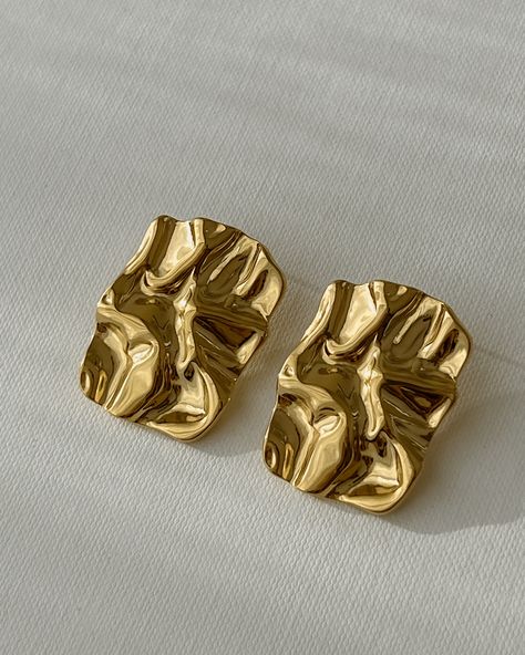 Nova Earrings✨ available on www.oreejewellery.com #OréeJewellery #OréeEarrings Fantasy Earrings, Jewelry Product Shots, Jewelry Photography Styling, Rectangle Design, Gold Plated Jewellery, Golden Earrings, Classy Jewelry, Jewelry Essentials, Jewelry Lookbook