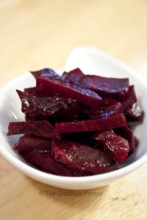 Clean Eating Citrus Marinated Beets ~ https://www.thegraciouspantry.com Marinated Beets, Beet Recipes, Pickled Beets, Veggie Dishes, Tempura, Yummy Sides, Vegetable Dishes, Clean Recipes, Clean Eating Recipes