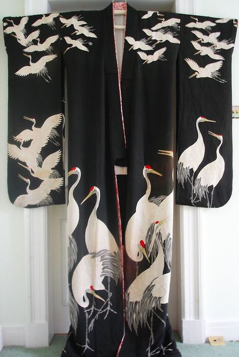 furisode, about 1920's The Kimono Gallery, Kimono Gallery, Furisode Kimono, Kimono Japan, Japan Kawaii, Mode Kimono, Asian Inspiration, Kimono Design, Traditional Kimono