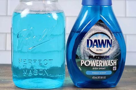 Diy Dawn Powerwash, Dawn Powerwash, Diy Cleaning Spray, Bathtub Cleaner, Power Wash, Homemade Cleaners, Diy Cleaning Solution, Homemade Cleaning, Dawn Dish Soap