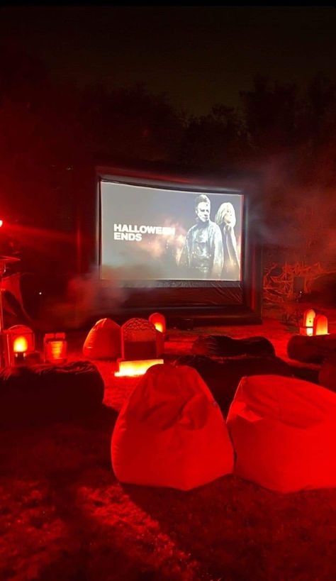 Spooky Movie Night Outside, Kardashian Party Aesthetic, Halloween Outside Movie Night, Sweet 16 Party Ideas Themes Fall, Halloween Party Aesthetic Outside, Halloween Birthday Aesthetic, Spooky Sweet 16, Horror Sleepover, Fall Hangout Ideas