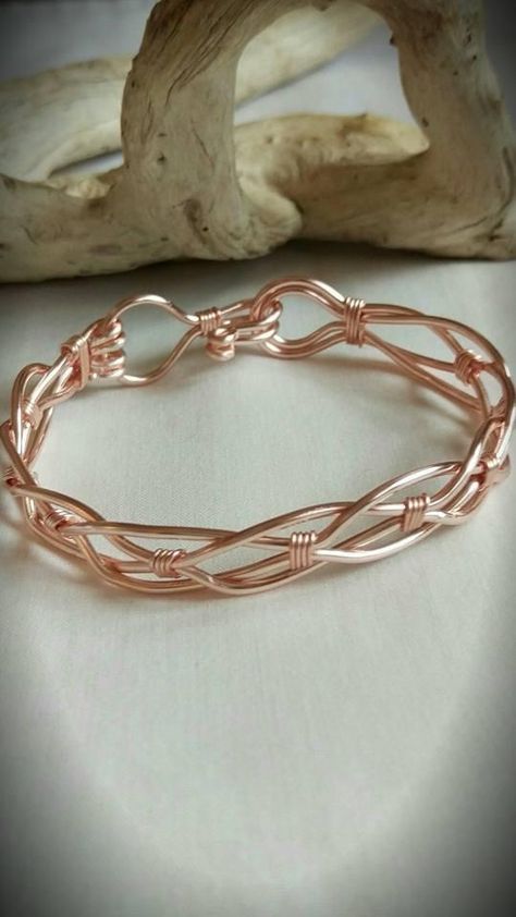 Wire Bracelet Diy, Wire Jewelry Bracelets, Wire Wrapped Jewelry Rings, Wire Bracelets Diy, Diy Wire Jewelry Rings, Copper Wire Art, Twist Jewelry, Wire Jewelry Rings, Metal Jewelry Making