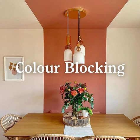 colour blocking allows you to add creativity to any space effortlessly Maximalist Dining Rooms, Colour Blocking Interior, Colour Combinations Interior, Bold Living Room, Wall Color Combination, Living Room Wall Color, Popular Interior Design, Block Painting, Interior Desig