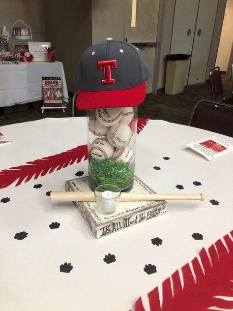 Baseball Theme Table Centerpieces, Baseball Centerpieces For Graduation, Simple Baseball Centerpieces, Baseball Center Piece, Baseball Theme Birthday Party Centerpieces, Baseball Dinner Centerpieces, Baseball Banquet Table Decor, Baseball Centerpiece Ideas 1st Birthday, Baseball Theme Party Centerpieces