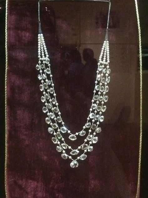 Royal Indian Jewellery 18th Century, Nizam Of Hyderabad, Nizam Jewellery, Mughal Jewelry, Royal Indian, Real Diamond Necklace, Neck Pieces Jewelry, Necklace Emerald, Royal Tiaras