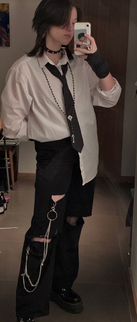 Bungou stray dogs atsushi nakajima weretiger shin soukoku sskk akutagawa ryunosuke outfit fit inspo inspiration inspired vampire formal white shirt blazer alt alternative black and white jewelery tie chains chain trousers 일본 패션, Alt Outfits, Tomboy Style Outfits, Swaggy Outfits, Tomboy Fashion, Alternative Outfits, Really Cute Outfits, Fancy Outfits, Edgy Outfits