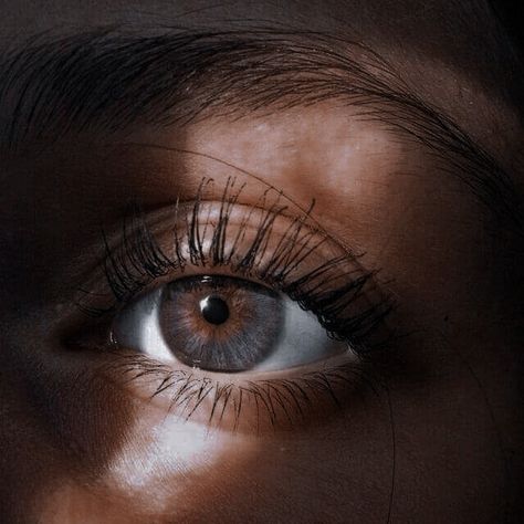 Central Heterochromia, Pretty Eyes Color, Heterochromia Eyes, Rare Eye Colors, Brown Eyes Aesthetic, Rare Eyes, Makeup Accesories, Eye Photography, Aesthetic Eyes