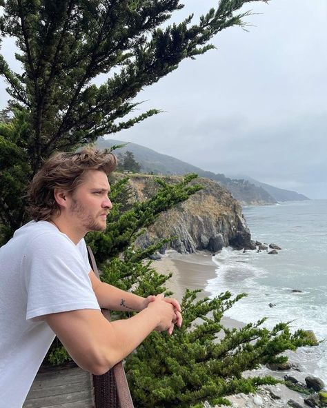 Luke Grimes (@lukegrimes) • Instagram photos and videos Fifty Shades Cast, Jj Lin, Yellowstone Series, Luke Grimes, Cole Hauser, Airport Pictures, New Photo Download, Hot Actors, Keanu Reeves