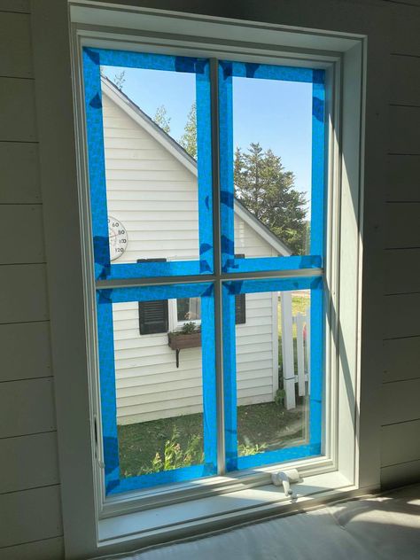 HOW TO SPRAY PAINT YOUR WINDOWS BLACK! – Proverbs 31 Girl Painting Windows, Spray Paint Techniques, Painted Window Frames, Glass Spray Paint, Black Window Trims, Spray Paint Wood, Windows Black, How To Spray Paint, Window Grids