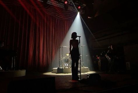 Jazz Asethic, Jazz Age Aesthetic, Lounge Singer, Aesthetic Clips, Arte Jazz, Marla Singer, The Marías, Jazz Bar, Jazz Club