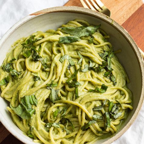 Vegan Dinner Avocado, Creamy Zucchini Pasta Sauce, Creamy Lemon Zucchini Pasta, Zucchini Basil Pasta, Spinach Zucchini Pasta, Zucchini And Pasta Recipes, Zucchini Pasta Vegan, Pasta With Zucchini Sauce, Yogi Recipes