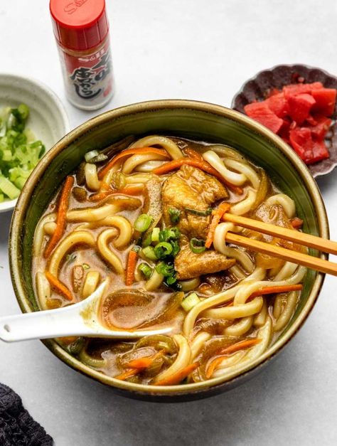 Curry Udon Noodle Soup, Vegan Udon Recipes, Udon Noodle Dishes, Udon Dishes, Vegan Japanese Recipes, Vegan Japanese Curry, Japanese Curry Udon, Vegan Udon, Vegan Japanese Food