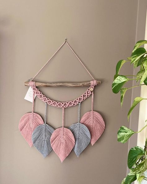 Macrame Collection on Instagram: “A custom order for pink and grey for a nursery 💞” Coconut Shell Wall Hanging, Simpul Makrame, Plant Hanger Macrame, Diy Bouquet Wrap, Makramee Diy, Boho Crafts Diy, Macrame Wall Hanging Diy, Macrame Wall Hanging Patterns, Tanah Liat