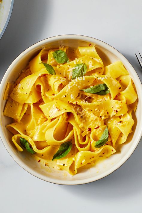 Saffron Pasta, Butter Pasta, 30 Minute Dinners, Most Popular Recipes, Linguine, Creamy Sauce, Pasta Recipe, Popular Recipes, How To Cook Pasta