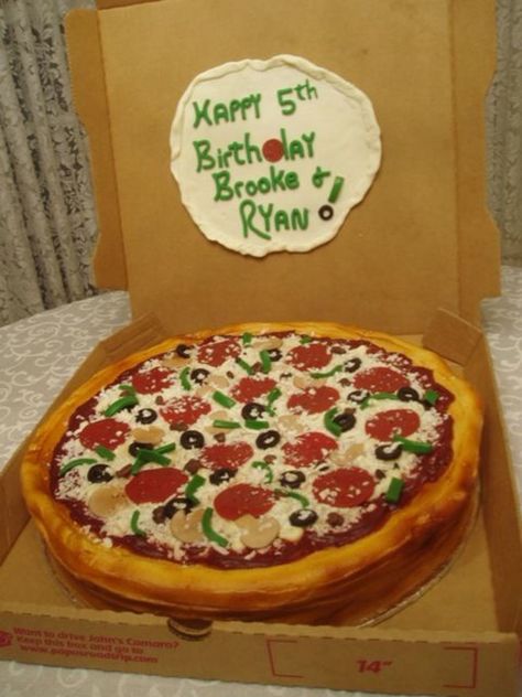 Pizza! This is a marble cake, iced in buttercream and airbrushed. The pepperoni, green peppers, olives and mushrooms were made from... Pizza Birthday Cake, Kids Pizza Party, Hamburger Cake, Bunny Birthday Cake, Birthday Pizza, Kids Pizza, Teen Cakes, Realistic Cakes, Pizza Cake