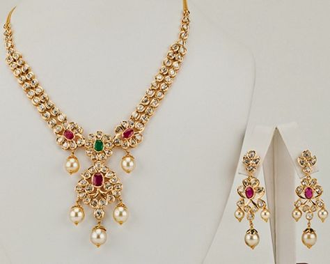 15 Latest Gold Necklace Designs in 15 Grams Latest Gold Necklace Designs, Latest Gold Necklace, Uncut Diamond Necklace, Gold Necklace Indian, Necklace Set Indian, Gold Jewelry Simple Necklace, Long Pearl Necklaces, Gold Jewelry Sets, Gold Bride Jewelry