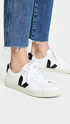 86e8f7ab32cfd12577bc2619bc635690desc53180334ri Veja Women, Veja Esplar, Veja Shoes, Animal Husbandry, Veja Sneakers, Cute Sneakers, White Leather Sneakers, Sugar Cane, Recycled Rubber