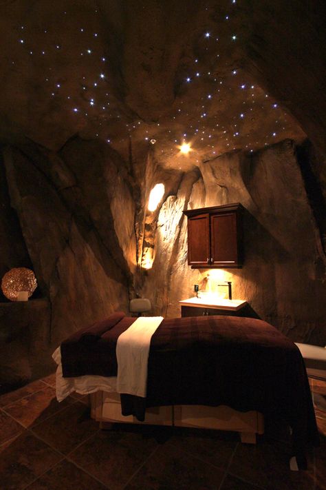 Cave-like Massage Room! Come to Fulcher's Therapeutic Massage in Imlay City, MI and Lapeer, MI for all of your massage needs! Call (810) 724-0996 or (810) 664-8852 respectively for more information or visit our website lapeermassage.com! Spa Room Ideas, Deco Spa, Spa Massage Therapy, Massage Room Design, Massage Room Decor, Massage Therapy Rooms, Reiki Room, Dreams Spa, Esthetics Room