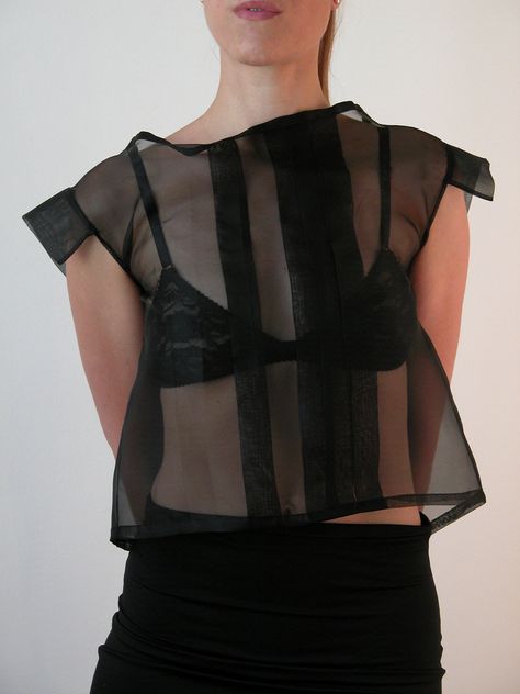 Sheer Black Silk Organza Top Flower Anatomy, Anthropologie Fall, Kaftan Designs, Organza Top, Street Style Trends, Silk Organza, Diy Dress, Fall 2024, Fashion Sewing