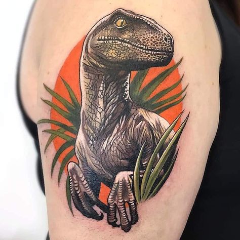 Jurassic Park raptor by Hannah Weston, Norwich UK Calvary Tattoo, Jurassic Park Inspired Tattoo, Raptors Tattoo, Jurassic Park Tattoo Ideas, Dinosaur Tattoo Velociraptor, Rachel Tattoo, Raptor Tattoo, Dinosaur Tattoo Trex Jurassic Park, Velociraptor Tattoo