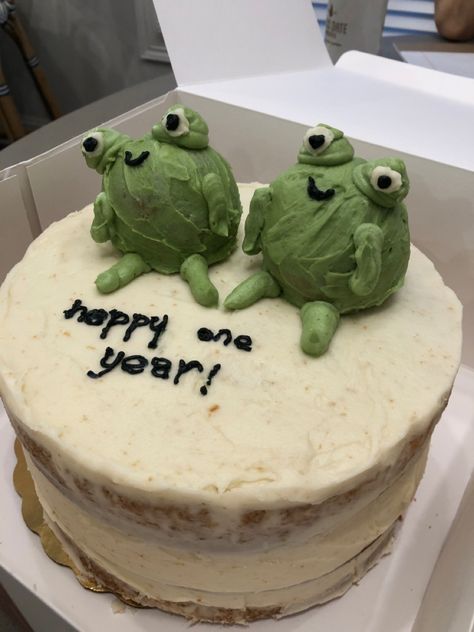 aesthetic frog cake 1 Year Anniversary Cakes Boyfriend, One Year Cakes Anniversary, One Year Anniversary Aesthetic, One Year Anniversary Cake Ideas, 1 Year Anniversary Aesthetic, 1 Year Anniversary Cake Aesthetic, Diy Anniversary Cake, One Year Cake Anniversary, First Anniversary Cake Ideas