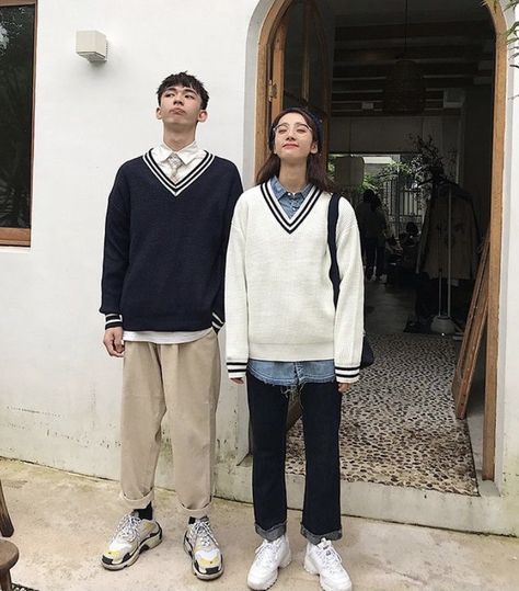 Collared Shirt And Sweater Outfit Men, Shirt Under Sweater Outfit Men, Oversized V Neck Sweater Outfit, Collared Shirt And Sweater Outfit, Shirt Under Sweater Outfit, Sweaters With Collared Shirts, Tie Outfits Men, Collared Shirt And Sweater, Shirt Under Sweater