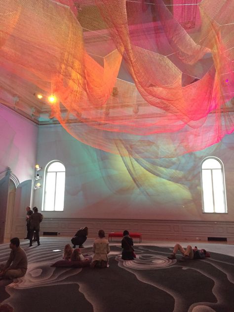 Renwick Gallery Washington Dc, Travel Pictures Airport, Girl Best Friends Aesthetic, Bestie Vacation, Projection Art, Janet Echelman, Renwick Gallery, Diy Moss, Event Room