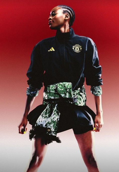 Gabriel Moniz - d5f0239b-cc5e-4bd9-b08e-79610846c338 – SAVEE Sport Art Direction, Sports Fashion Editorial, Zine Design, Stone Roses, Brand Studio, Fashion Editorial, Photography Inspo, Sporty Style, Sport Fashion