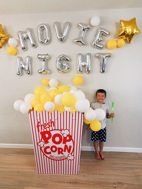 Move Birthday Party Ideas, Drive Thru Movie Party Ideas, Movie Day Decorations, Movie Theater Outside Ideas, Elementary School Movie Night, Drive In Movie Theater Party, Diy Movie Theme Party Decorations, Movie Theater Sleepover Ideas, Kids Movie Birthday Party Ideas