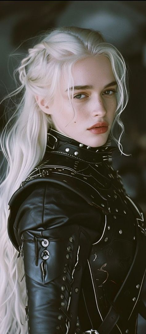 Female Character Inspiration White Hair, White Hair Warrior Woman, Older Female Character Inspiration, White Haired Woman, White Hair Woman, Pirate Oc, Woman With White Hair, Long Silver Hair, Girl Pirates